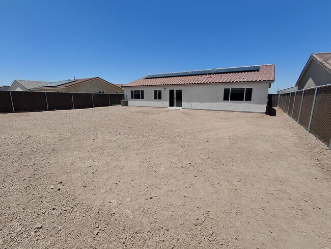 Building Photo - 475 Palomino Ct