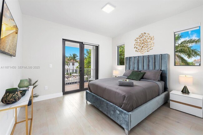 Building Photo - 850 Washington St