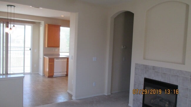 Building Photo - 451 Edgewood Dr
