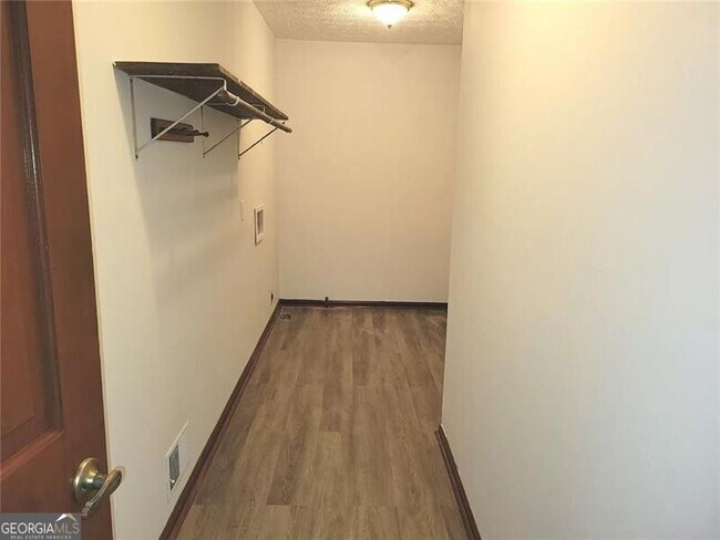 Building Photo - 1767 Bear Cave SW