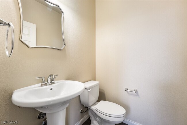 Building Photo - 5282 Ledgewood Creek Ave