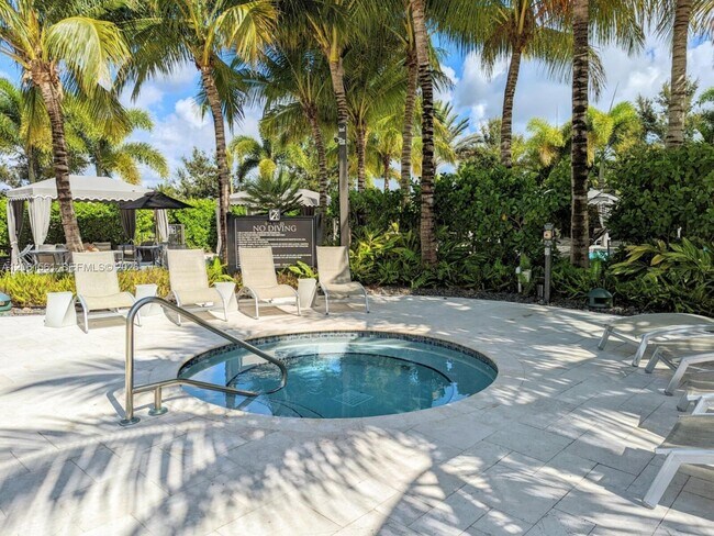 Building Photo - 9529 Eden Roc Ct