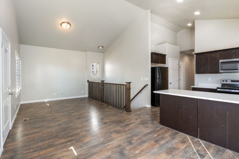 Building Photo - 4918 W Beach Comber Way