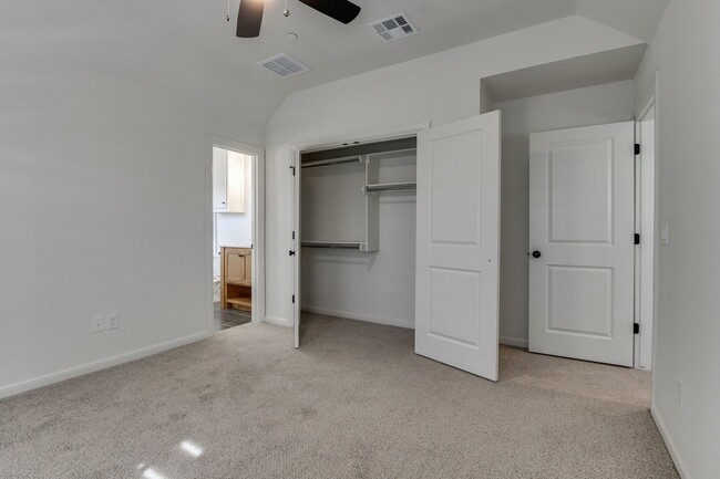 Building Photo - Welcome to Bungalow Heights! Edmond Townhome w/ Balcony, Yard & Resort Amenities