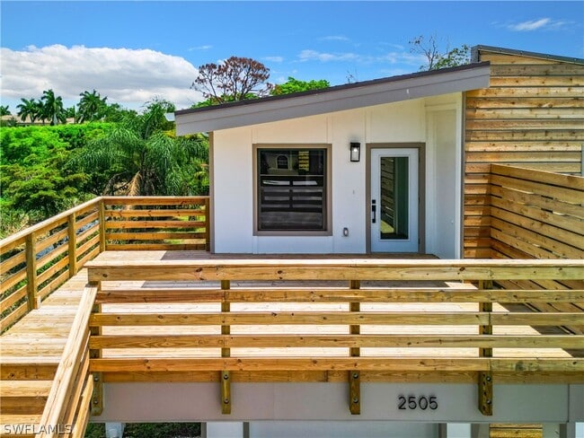 Building Photo - 2505 Storter Ave