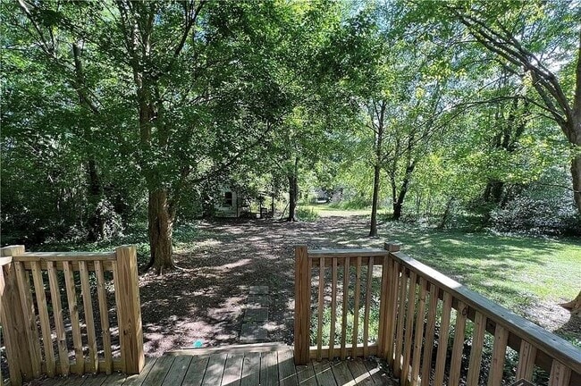 Building Photo - 3025 Maysville Rd