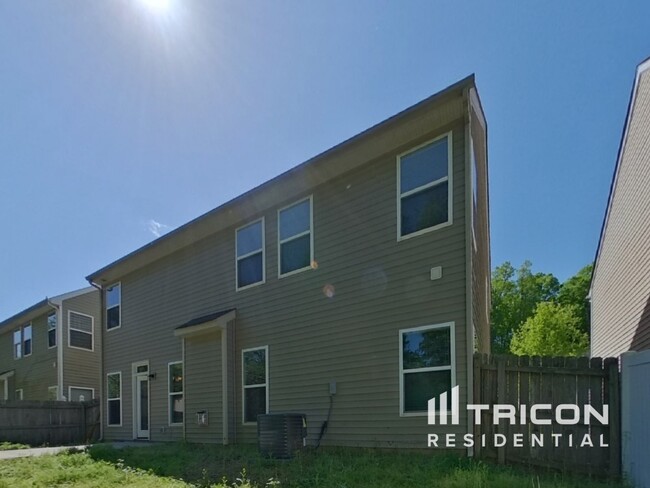 Building Photo - 408 Rook Rd