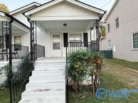 Building Photo - 1410 Wells Ave SE