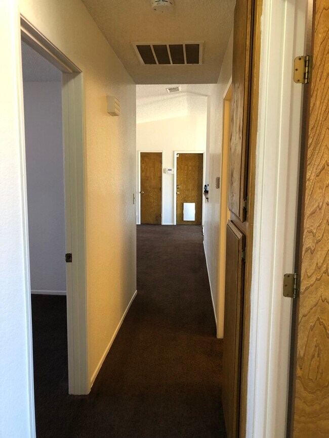 Building Photo - 22578 El Centro Rd