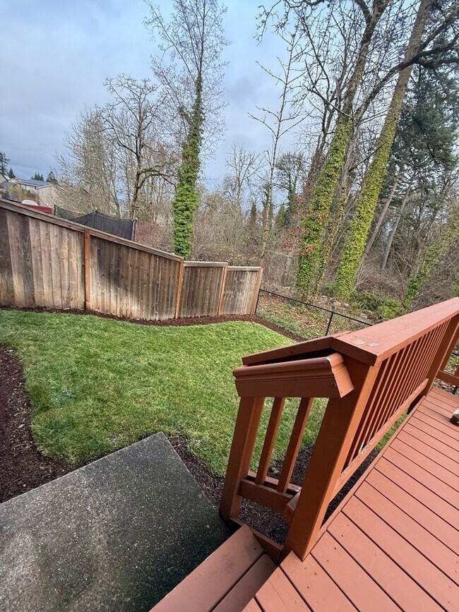 Building Photo - Impressive North Plains Home Backing to Protected Green Space – Move-In Ready!