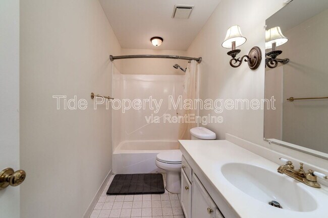 Building Photo - 1206 Ventura Pl