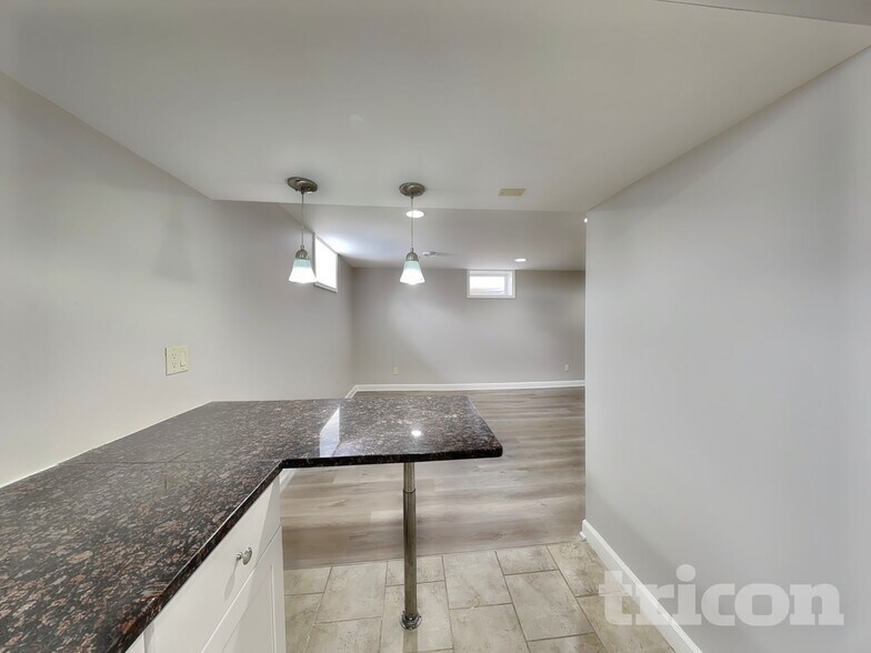 Building Photo - 4010 Monroe St NE