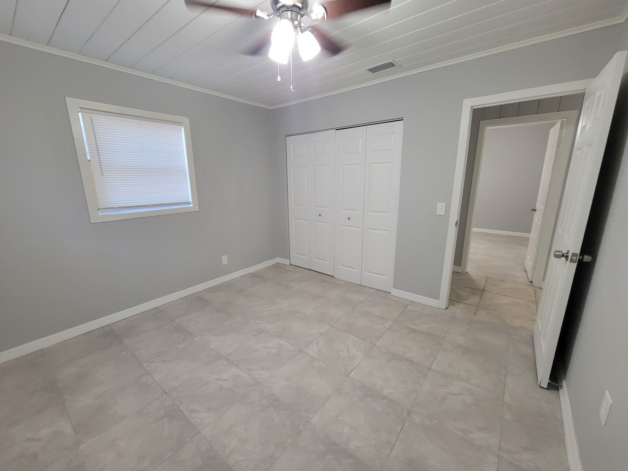 Building Photo - 4896 35th Ave