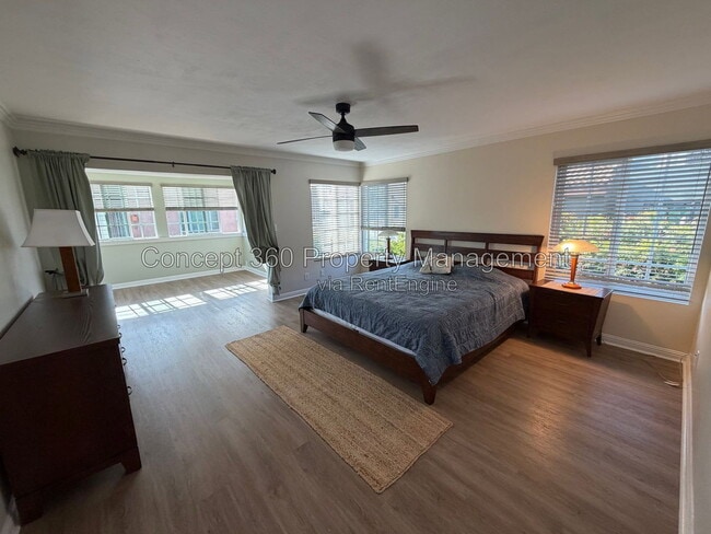 Building Photo - 237 Novara Dr