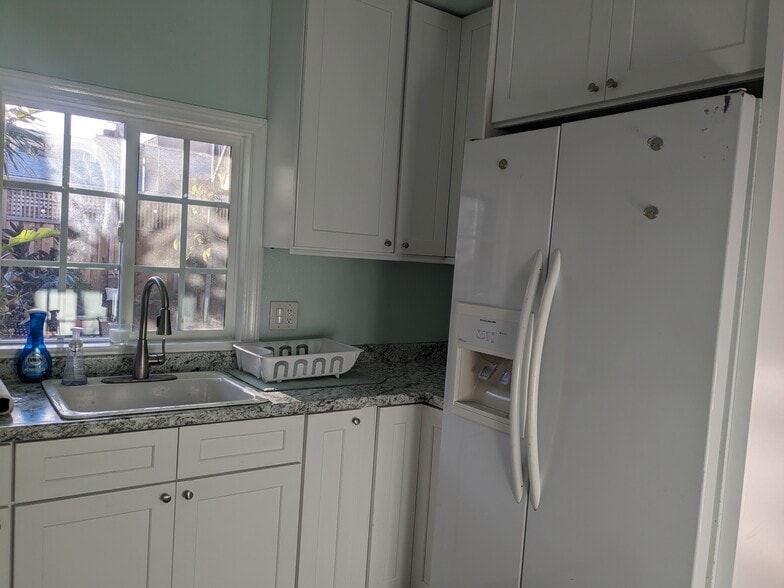 Building Photo - 2158 Balboa Ave