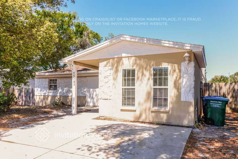 Building Photo - 11781 128th Ave N