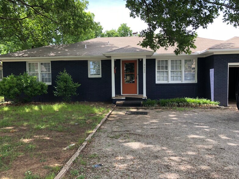 Building Photo - 2025 W Admiral Rd