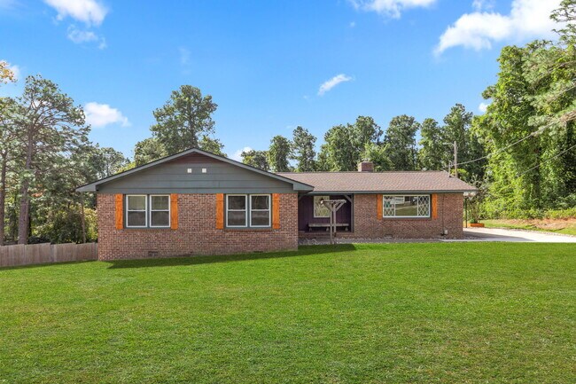 Building Photo - 5815 Permastone Lake Rd