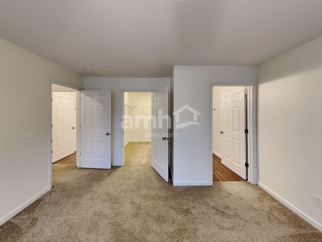 Building Photo - 1461 Timber Ridge Cir