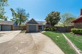 Building Photo - 2801 Palmwood Ct