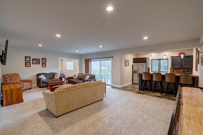 Building Photo - 1002 Millies Way
