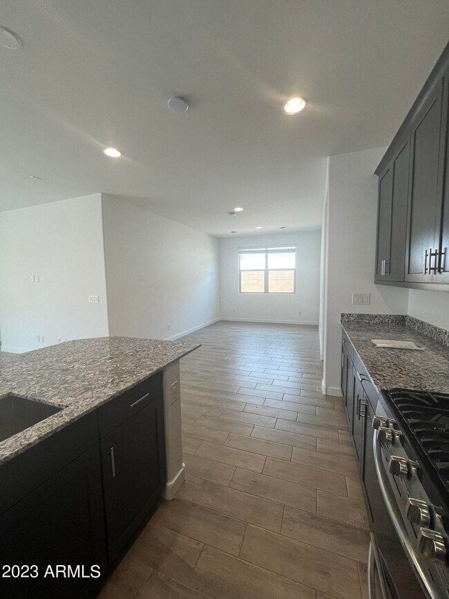 Building Photo - 11148 W Parkway Dr