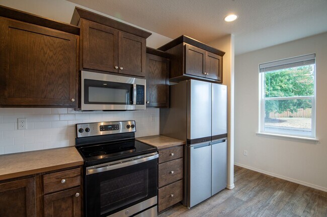 Building Photo - Heathwood - VPM484650H-6