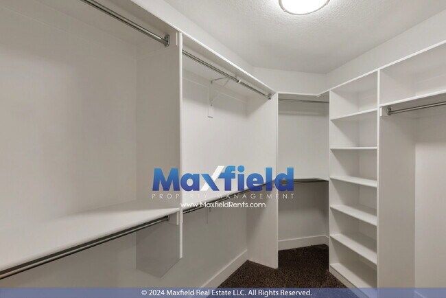 Building Photo - MODERN TWIN HOME - 4 BD 3.5 BA 2 GA - EV Friendly North Sale Lake /Bountiful Area