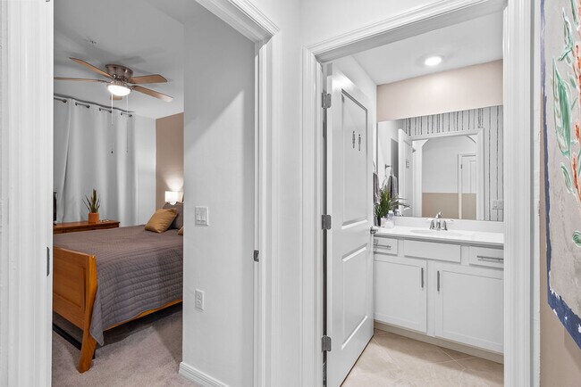Building Photo - 5651 Double Eagle Cir