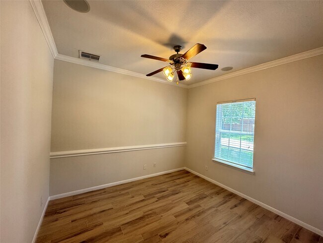 Building Photo - 8107 Gran Villa Dr