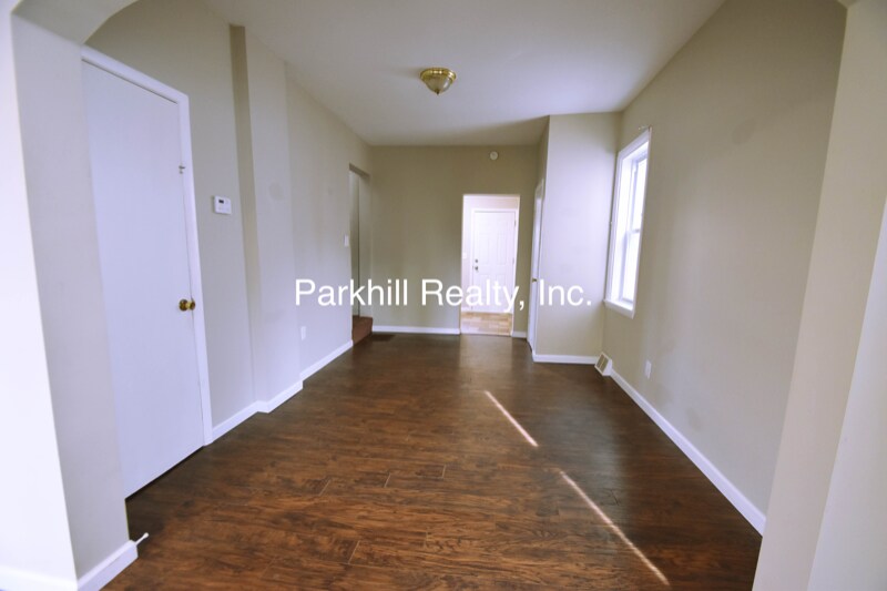 Building Photo - 508 Broad St