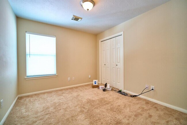Building Photo - 9111 Winkbow Dr