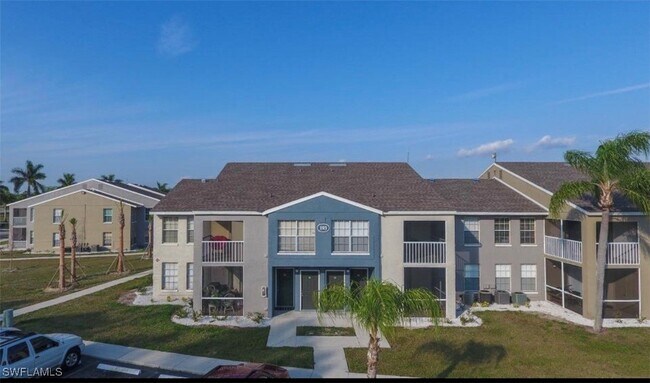 Building Photo - 169 Santa Clara Dr