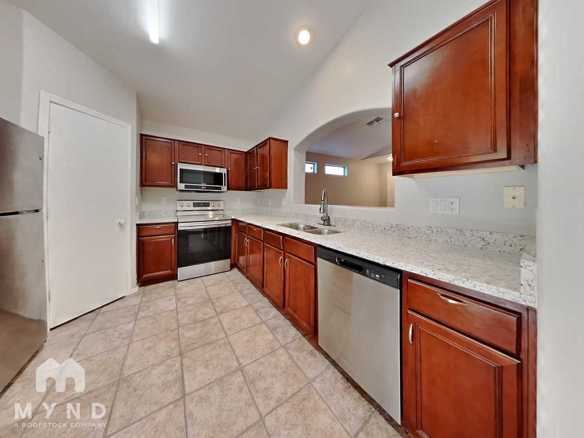 Building Photo - 12418 W Valentine Ave