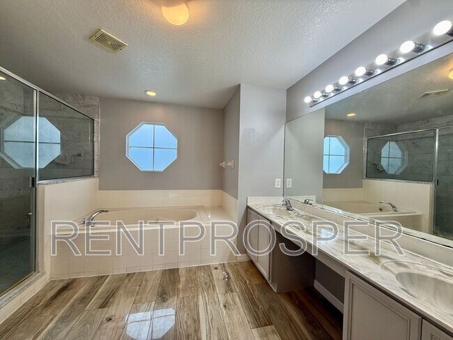 Building Photo - 677 Elbridge Dr
