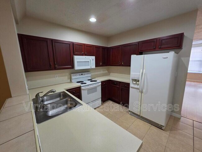 Building Photo - 6241 Osprey Lake Cir