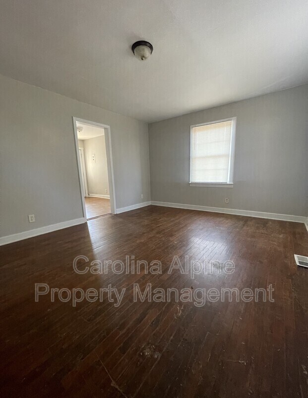 Building Photo - 2735 Remington St