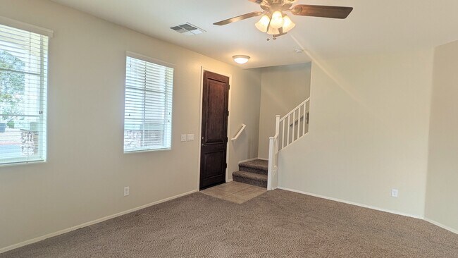 Building Photo - 10138 E Isabella Ave