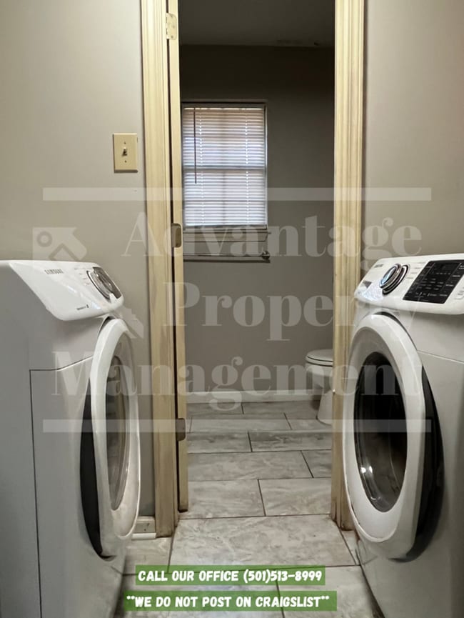 Building Photo - 515 3rd Ave