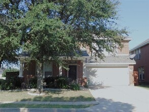Building Photo - 316 Hummingbird Dr