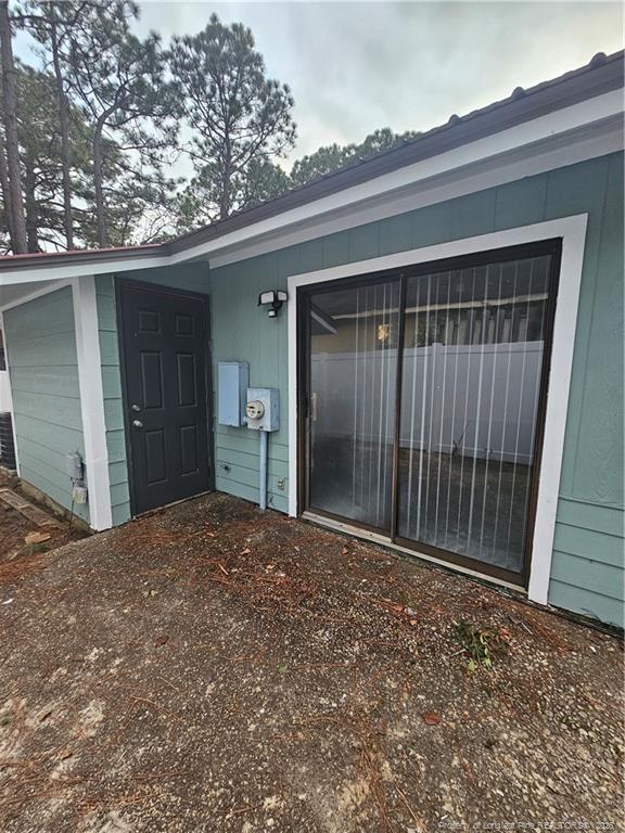 Building Photo - 797 Hedgelawn Way