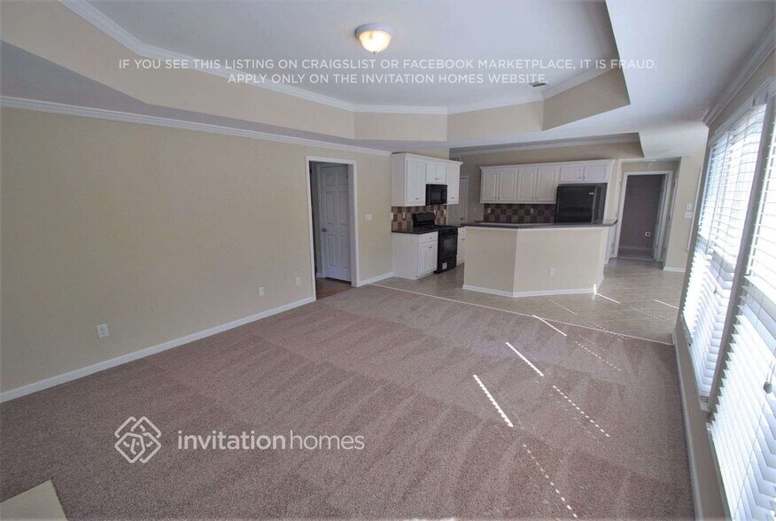 Building Photo - 1565 Woodpoint Way