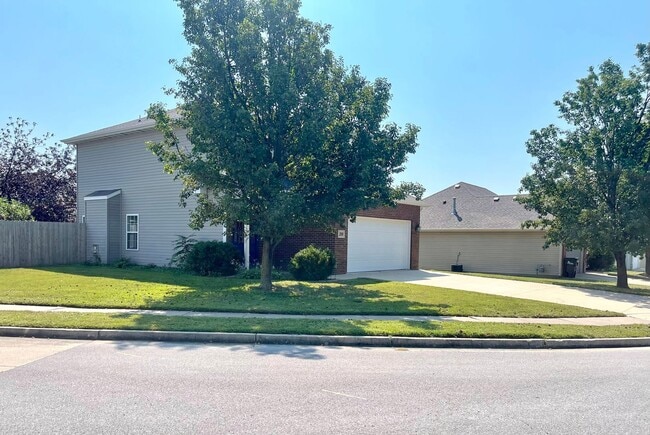 Building Photo - 208 Port Way
