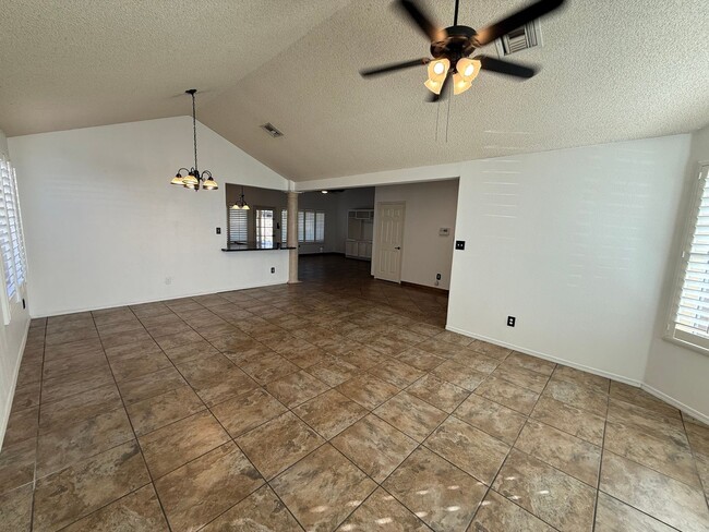 Building Photo - 4 Bedroom Pool Home in Rancho Sereno for Rent!