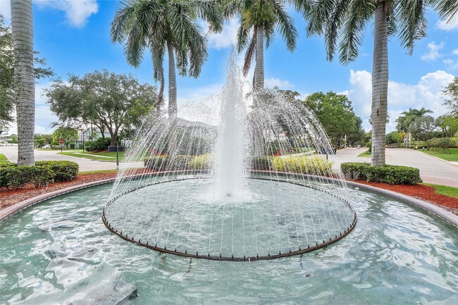 Building Photo - 3527 Chesapeake Cir