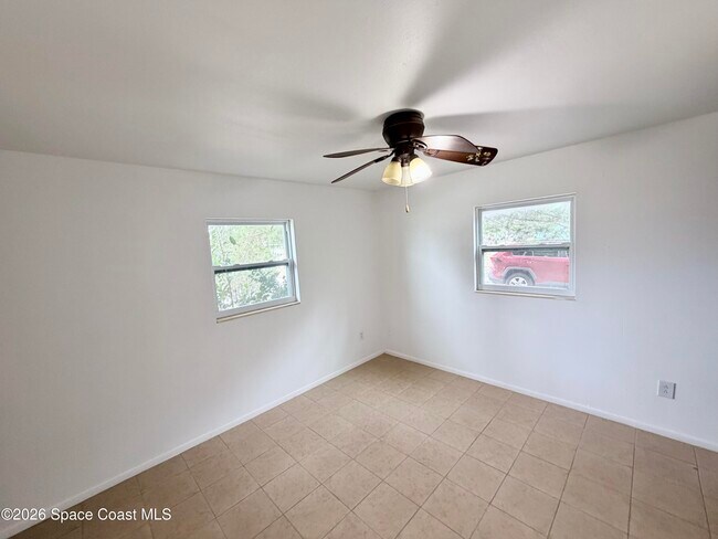 Building Photo - 2107 Little John Rd