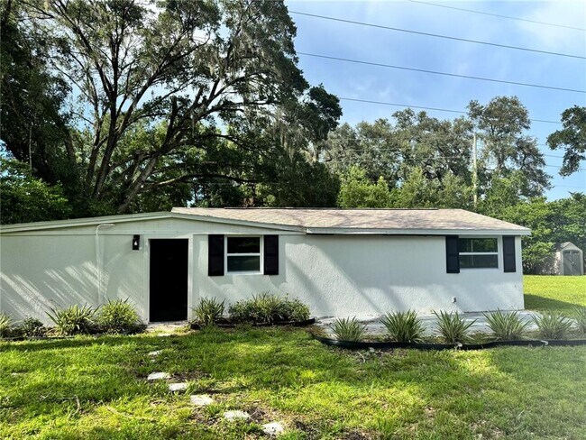 Building Photo - 38839 Miller Ave