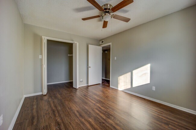 Interior Photo - The Dogwood