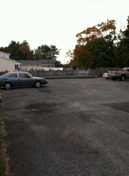 Parking - 2114 E Landis Ave