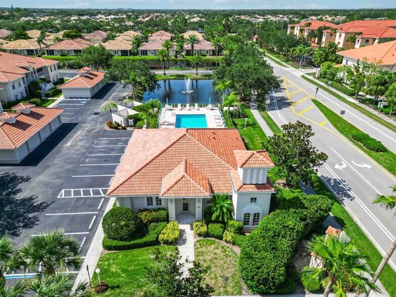 Building Photo - 8202 L Pavia Blvd